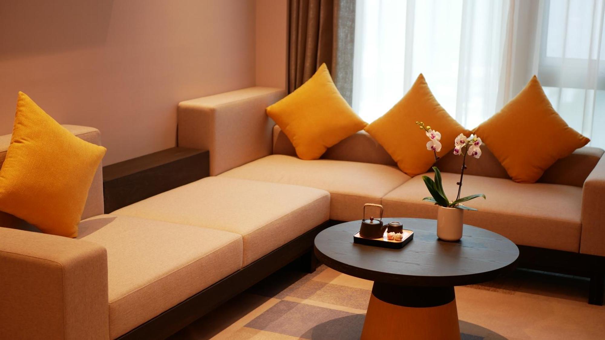 Hilton Garden Inn Shenzhen Airport,Enjoy 24-Hour One Way Free Delivery From Hotel To Shenzhen Baoan Airport On The Hour شينزين المظهر الخارجي الصورة