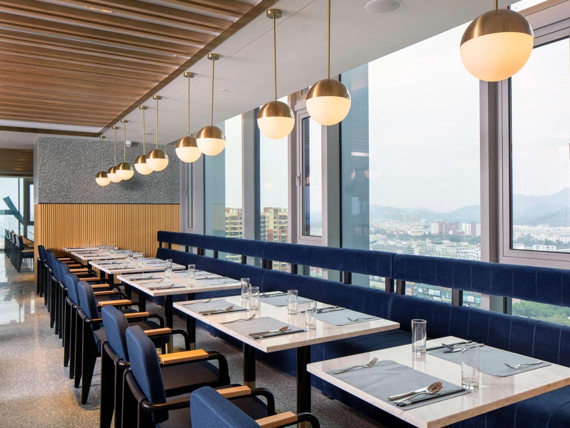 Hilton Garden Inn Shenzhen Airport,Enjoy 24-Hour One Way Free Delivery From Hotel To Shenzhen Baoan Airport On The Hour شينزين المظهر الخارجي الصورة