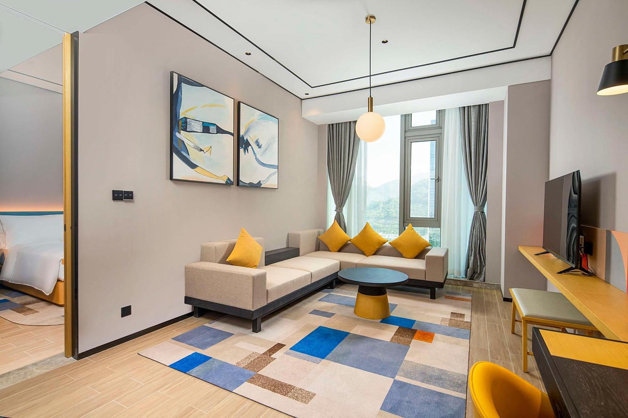 Hilton Garden Inn Shenzhen Airport,Enjoy 24-Hour One Way Free Delivery From Hotel To Shenzhen Baoan Airport On The Hour شينزين المظهر الخارجي الصورة